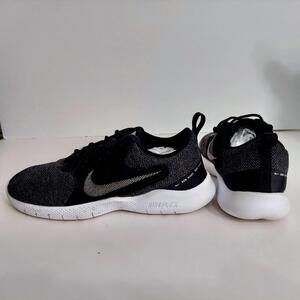Size 9 - Nike Flex Experience Run 10 Black W